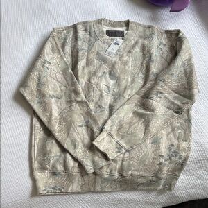 Abercrombie Men's Light Taupe Camo Crewneck Sweatshirt